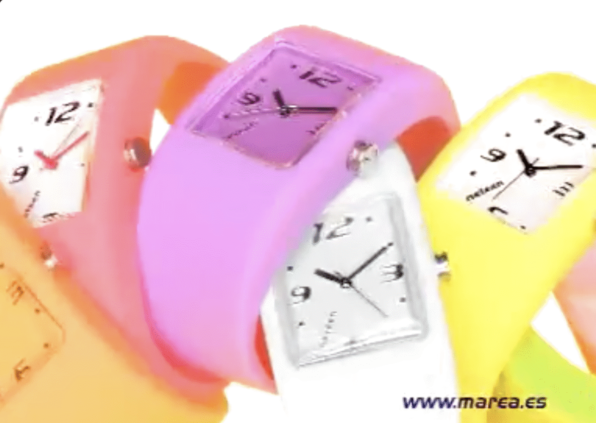 Relojes de colores de la colección Marea Nineteen