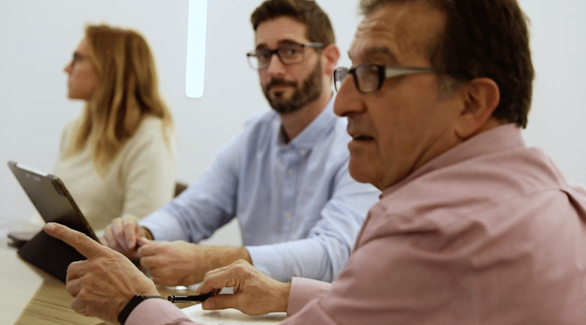 Equipo de Marea en las nuevas oficinas